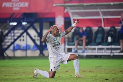 Wiliam Marcilio Terpukau Atmosfer Si Jalak Harupat dan Cinta Bobotoh - SportJabar