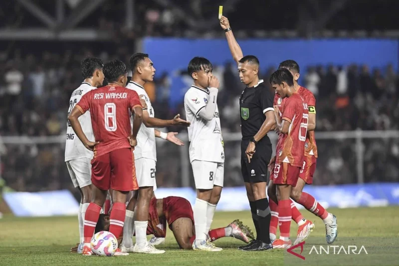 Pemukulan dan Kontroversi Wasit di PON XXI 2024, Sanksi Terberat Ancam Pemain dan Wasit yang Terlibat - SportJabar