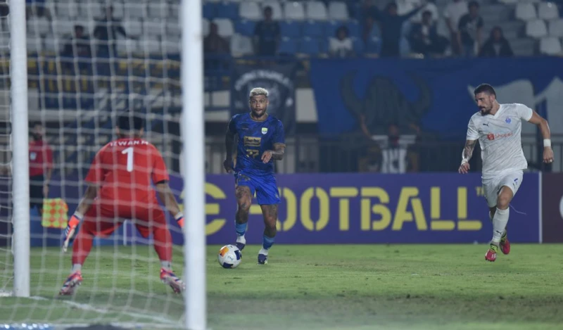 Diwarnai 2 Kartu Merah, Akhirnya Persib Pecah Telur di Kompetisi Asia - Sport Jabar