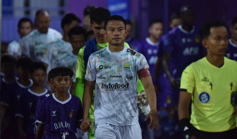 Liga 1: Targetkan Kemenangan, Dado Ajak Penggawa Persib Fokus Hadapi Semen Padang - Sport Jabar