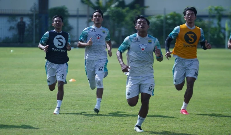 Usai Jalani Masa Peminjaman di PSIS, Zalnando Kembali ke Persib - SportJabar