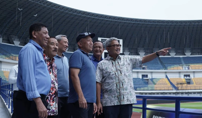 Farhan Dukung Penuh Pengembangan Stadion GBLA di Bawah Pengelolaan PT PBB - Sport Jabar