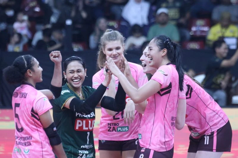 Petrokimia Gresik Bantai Electric PLN 3-0, Tiket Grand Final Proliga 2025 Tinggal Selangkah Lagi! - Sport Jabar
