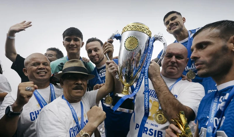 Daftar Lengkap Peraih Penghargaan BRI Liga 1 2024/2025: Persib Borong Gelar, Del Pino & Bojan Bersinar - Sport Jabar