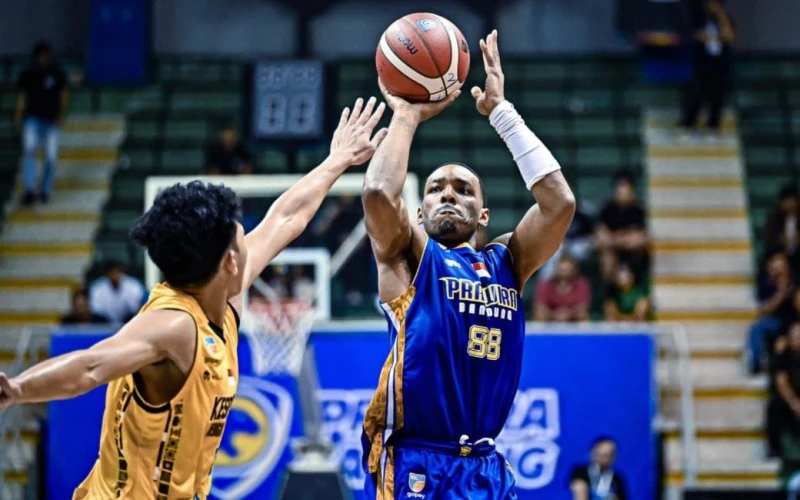 IBL Gopay 2025: Prawira Bandung Bayar Lunas Kekalahan dari Kesatria Bengawan Solo,  Mulai Cari Posisi di Babak Playoff - Sport Jabar