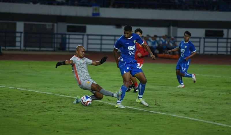 AFC Champions League Two: Persib Singkirkan Manila Digger, Bojan Keluhkan Kondisi Lapangan - Sport Jabar