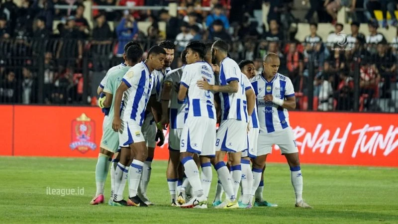 BRI Super League 2025/26: Puji Penampilan Persijap, Bojan Hodak Klaim Pemain Persib Banyak Lakukan Kesalahan - SportJabar